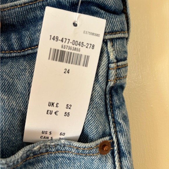 NWT Abercrombie 4” mom short high rise - Picture 4 of 5
